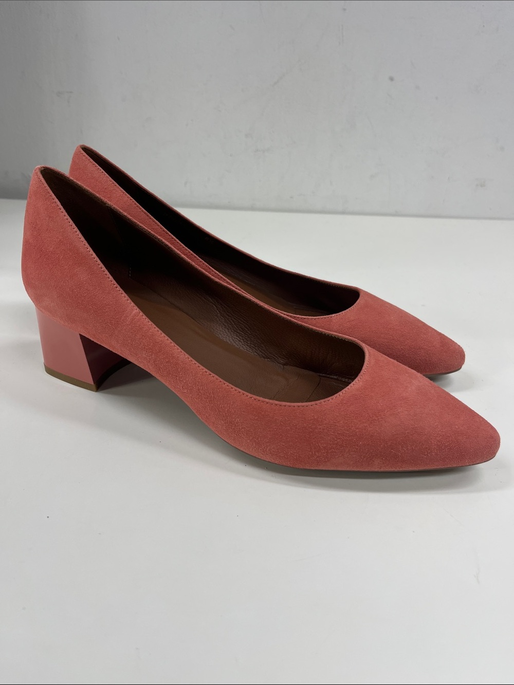 New Aquatalia Pasha Pump in Pink/Coral Suede Size 8.5